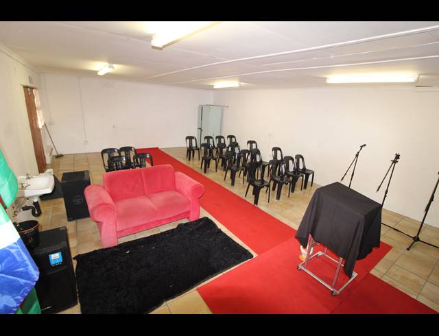 60M² RETAIL TO LET IN SALDANHA CENTRAL